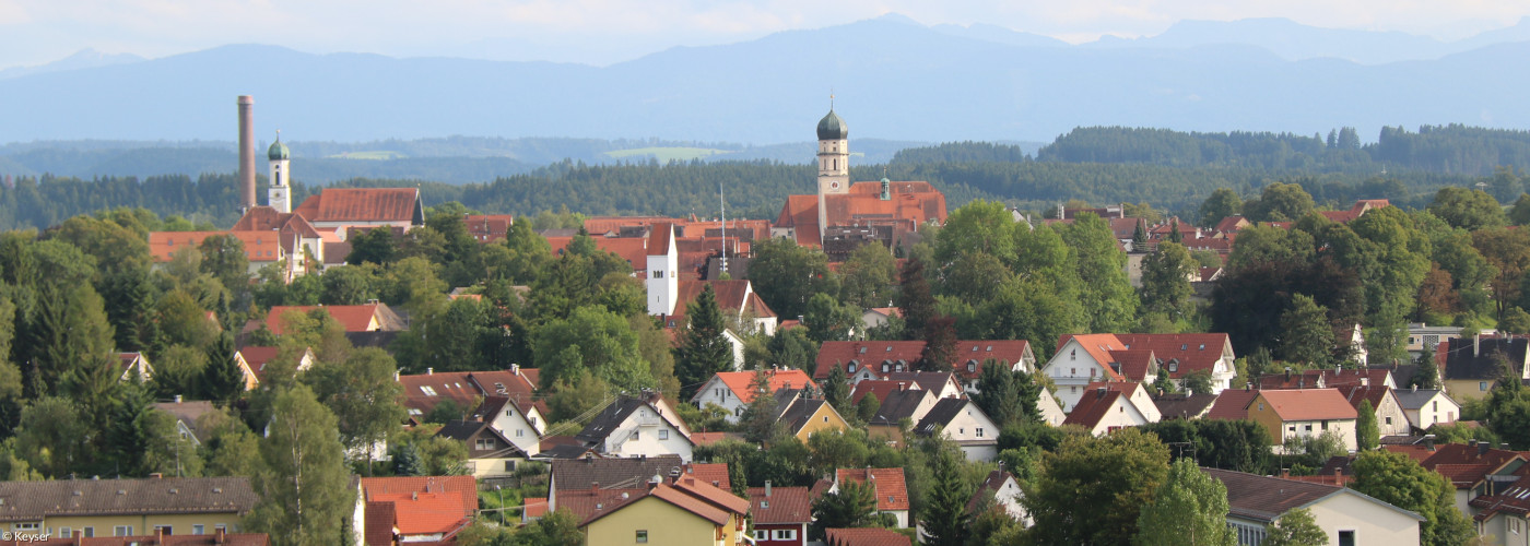 Panorama von Schongau mit Alpen im Hintergrund