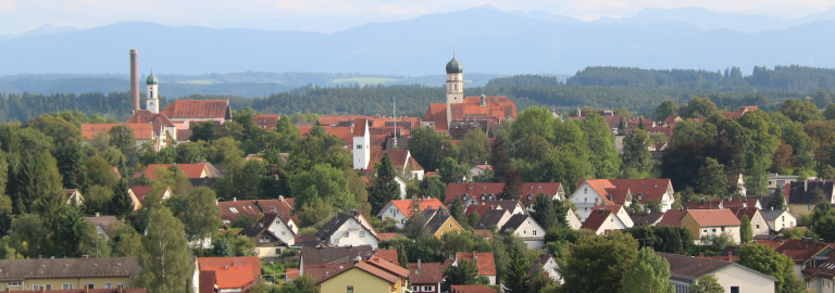 Panorama von Schongau mit Alpen im Hintergrund